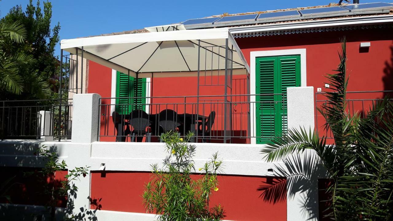 Ferienwohnung Giardino Labruto Messina Exterior foto